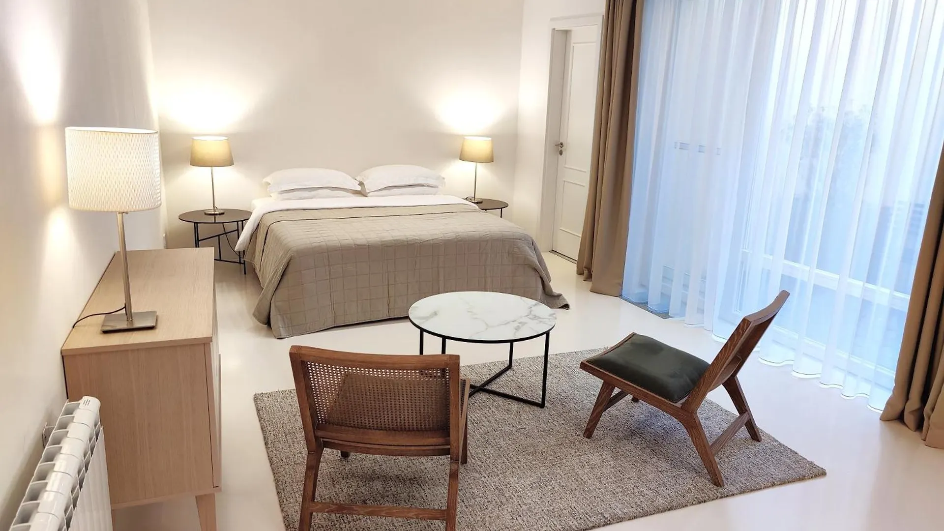 Central Studio With Private Courtyard Prague Apartment